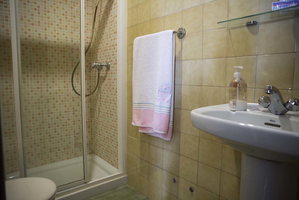Hostal A Pedra Vigo Esterno foto